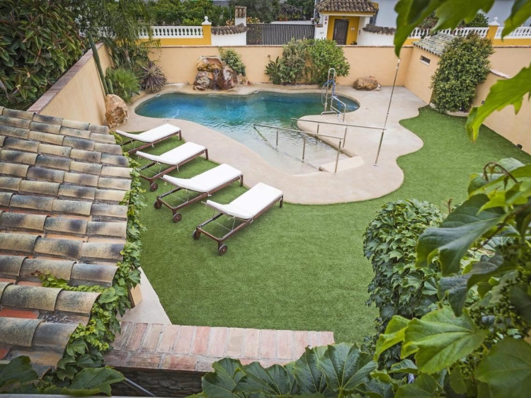 Arohaz Hotel & Gastrobar best boutique hotel in Cadiz zahora