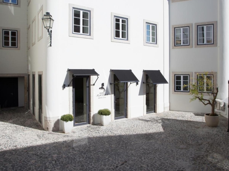 hotel boutique with encanto Memmo Alfama in Lisboa