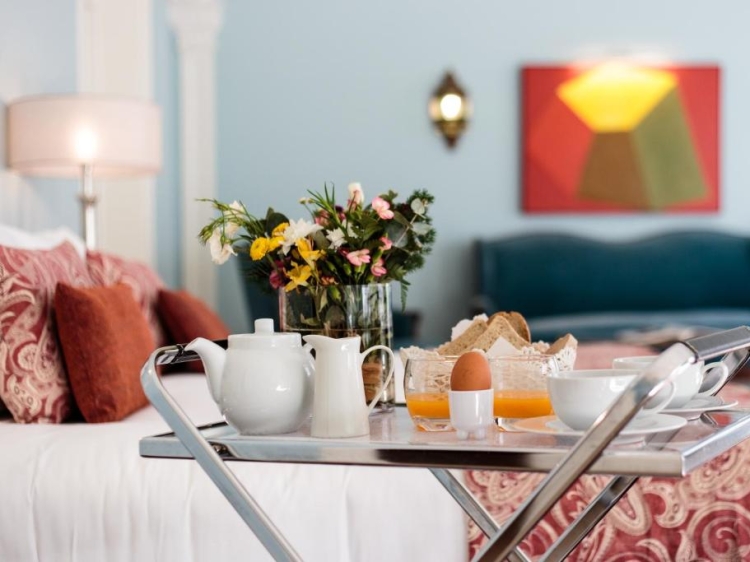 best romantic hotel in lisbon dear Palace secretplaces