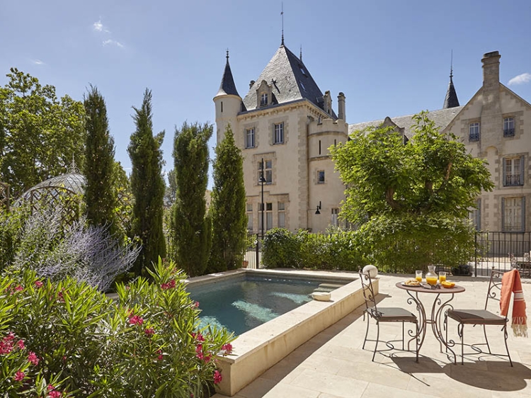 Chateau Les Carrasses best bouqitue luxury  self catering france 