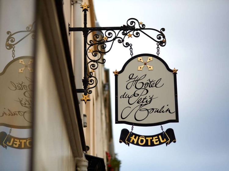 Hotel du Petit Moulin Paris boutique small beautiful