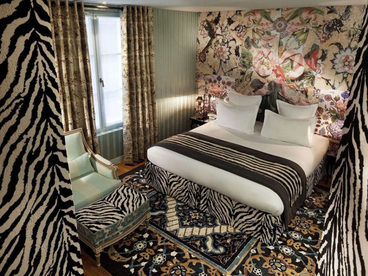 Hotel du Petit Moulin Paris boutique small beautiful