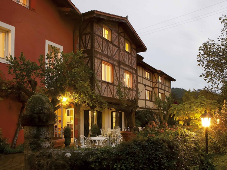 Hotel zubieta leiketio basque country