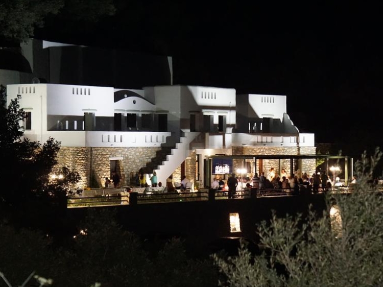  ELaiolithos Luxury Retreat Naxos authentic countryside rural