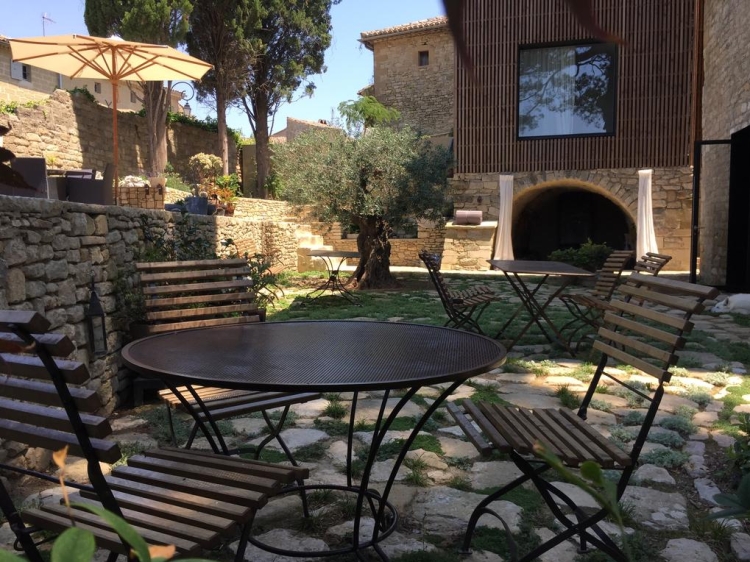 Tour Sarrazine de Montaren Uzès Provence France