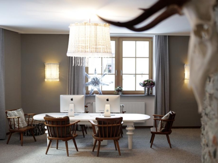 Valluga Hotel Austria Sankt Anton am Arlberg ski family hotels