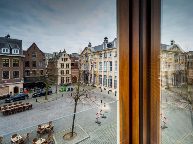 Aplace best b&b in antwerp