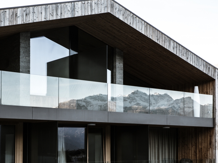 hotel weisses kreuz in italy