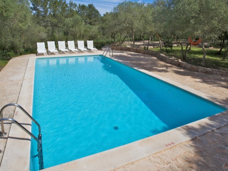 Charmoso apartamento autossuficiente com piscina em Maiorca