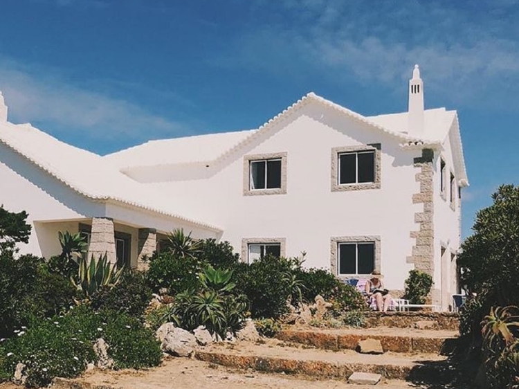 OUTPOST Casa das Arribas Apartments Azenhas do Mar Portugal Coast 