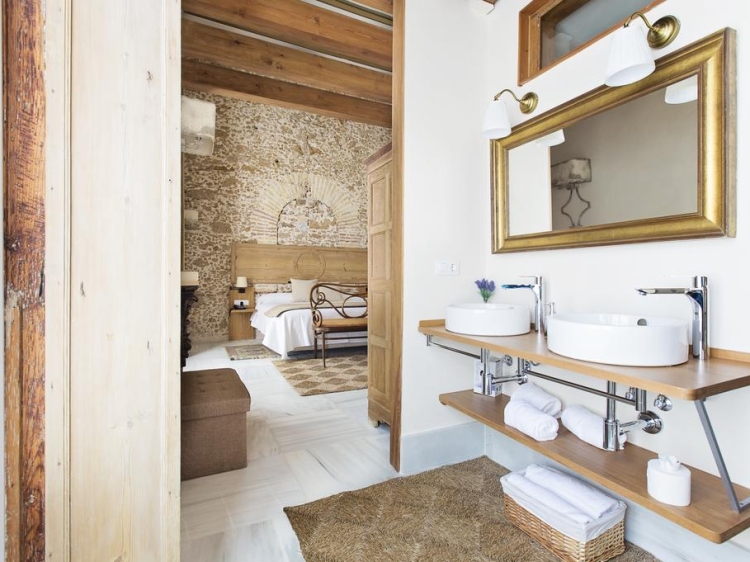 Hotel Casa de las Cuatro Torres Cádiz bright and spacious rooms