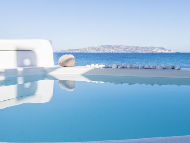 Captain Zeppos Boutique Suites