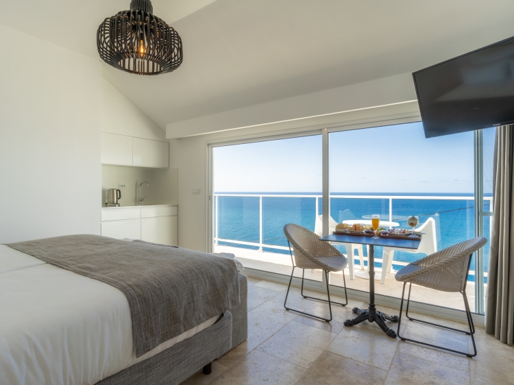 Escarpa - The Madeira Hideaway luxury apartments and rooms sea front