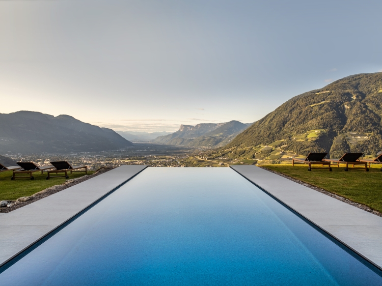 Staying at Private Spa Villas Tirolo Meran view infinity pool mountains