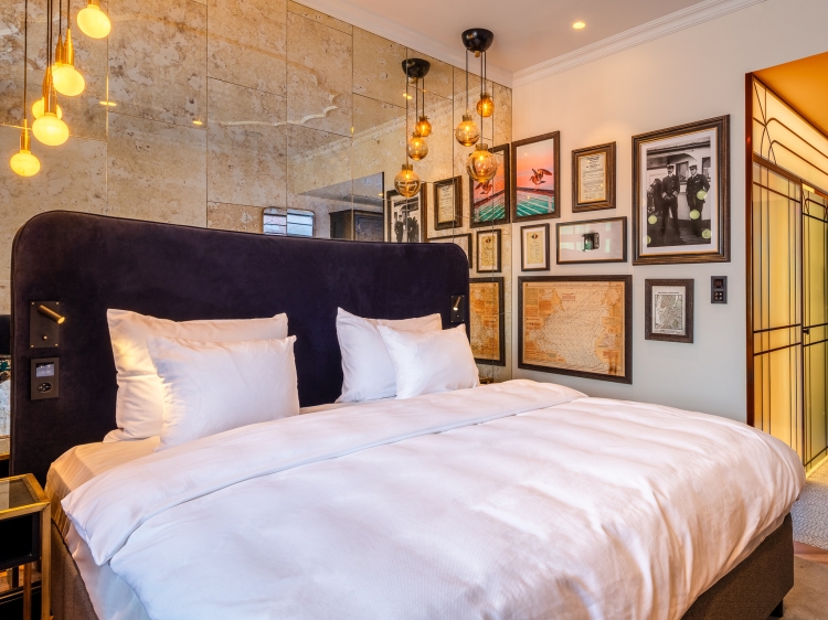 Double room Breakfats at Amerikalinjen Hotel design and modern in Oslo