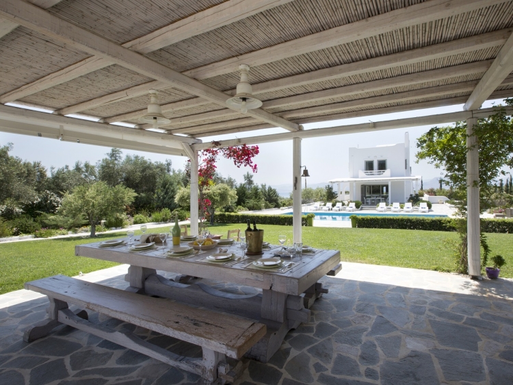 Stay at Villa Elena Loutraki Greece hotel lodging boutique best cheap luxury unique trendy cool small