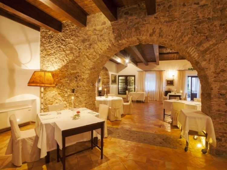 Stay at Azienda Agricola Ceraudo Marina di Strongoli Italy dining michelin restaurant luxury
