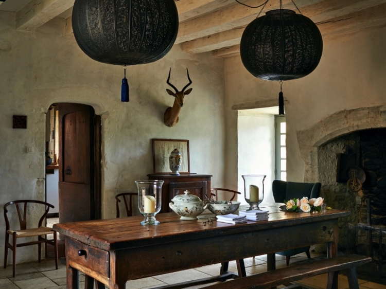 Stay at Chateau La Bourlie Urval Dordogne France hotel lodging boutique best cheap luxury unique trendy cool small