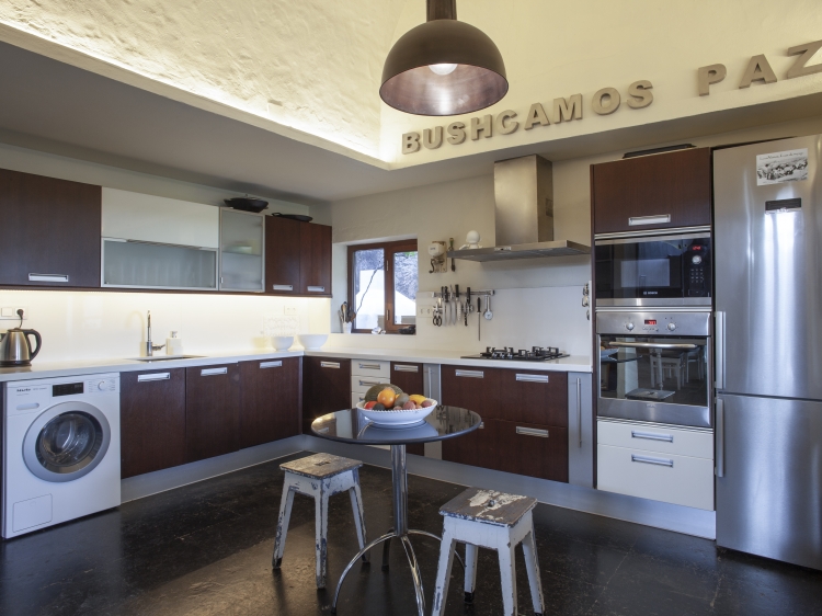 casa stone Bolonia casa to rent villa vacaciona homes cadiz costa de la plata Charming Independent House Lovely Garden