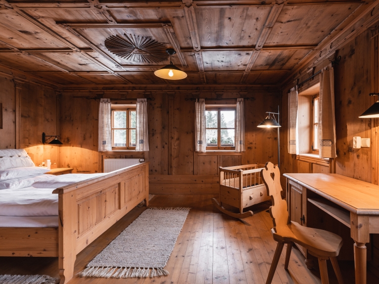 King size bedroom