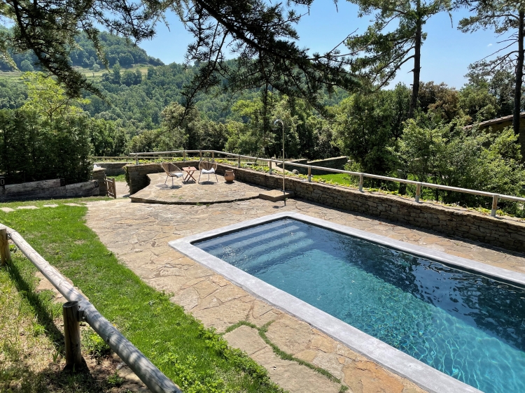 Masia Santa Llúcia hotel b&b rupit Swiming pool