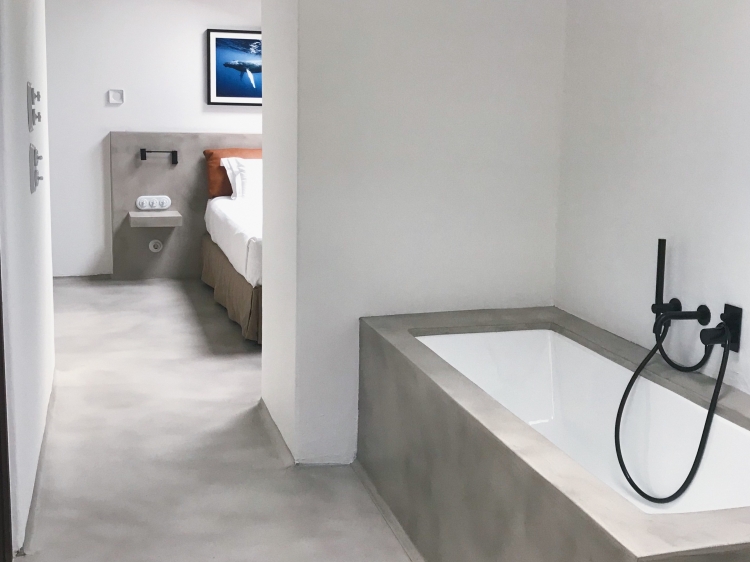 Double Deluxe Room with Bath