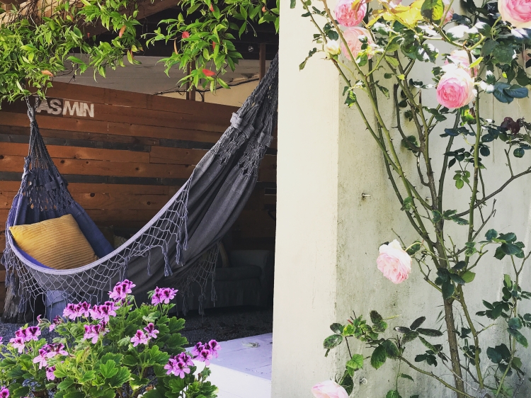 Jasmin front entrance