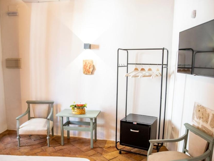 SALA