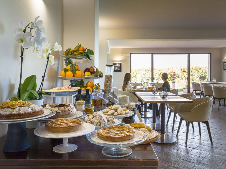 pequeno-almoço siciliano num hotel
