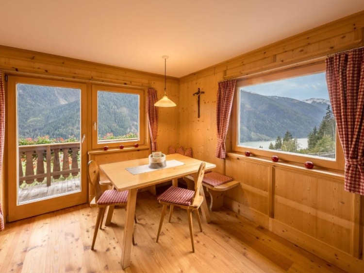 best charming Apartment Raffeinhof in Santa Valburga St. Walburg, Italy 