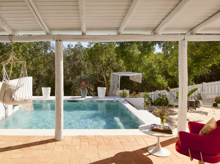 Barefoot-Luxury sunbathing area @ almóada - Eclectic Boutique Home, Algarve, Portugal. Secretplaces. 