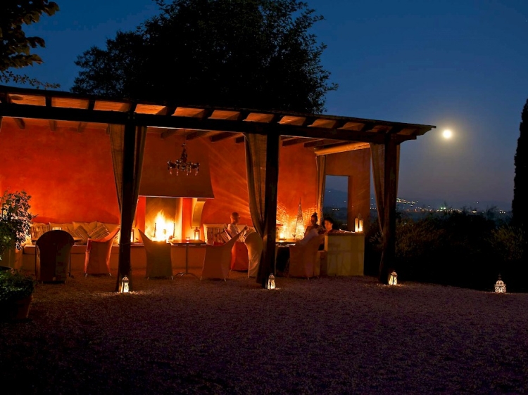 Villa Fontelunga Arezzo Tuscany hotel charming