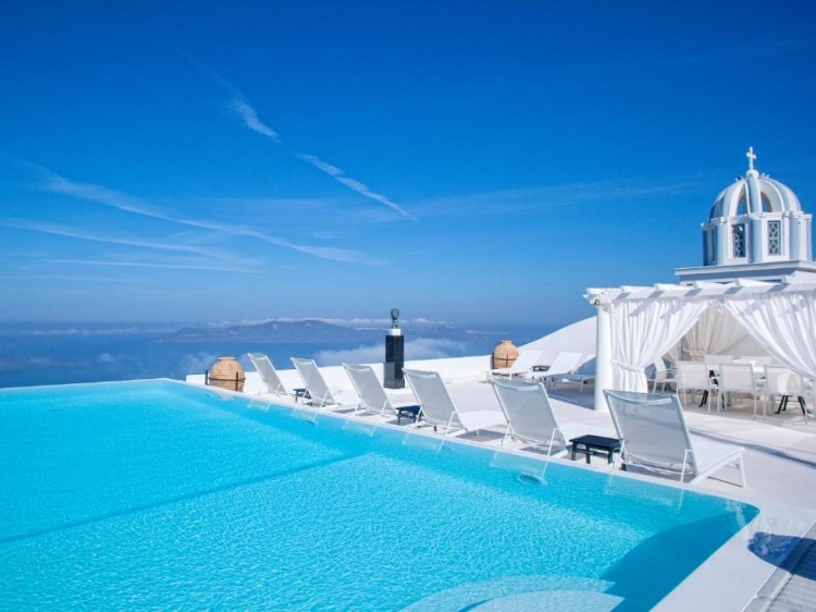 The Tsitouras Collection, Terrace