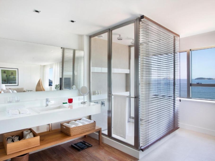 Bathroom at hotel Janeiro, Rio de Janeiro
