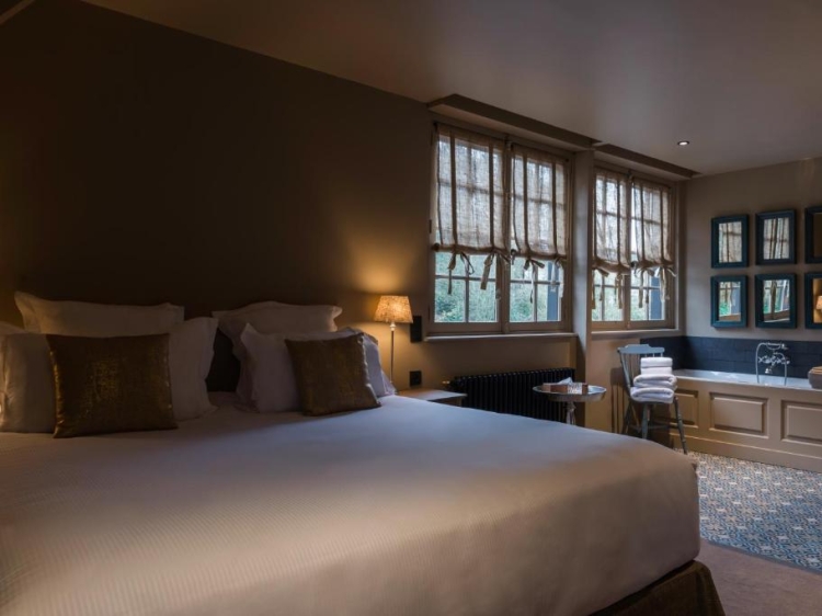 Room at Les Pins de César, country hotel in Normandy