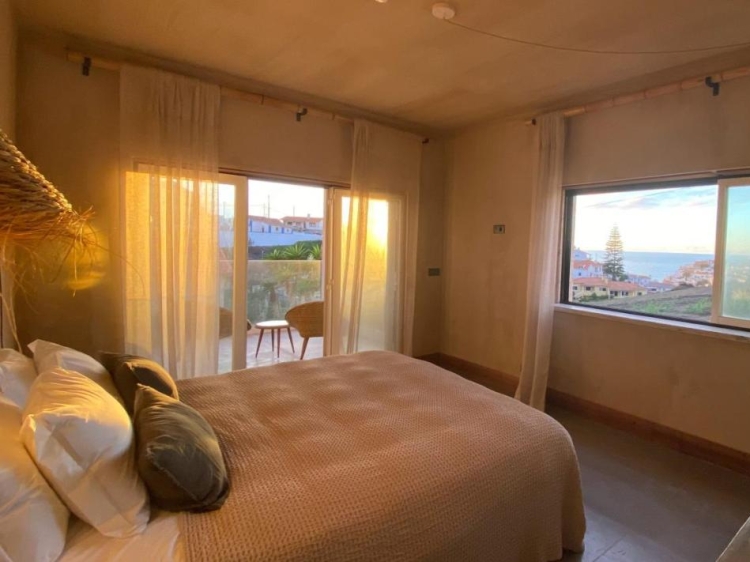 Azenhas do Mar Valley House bed and brakfast colares