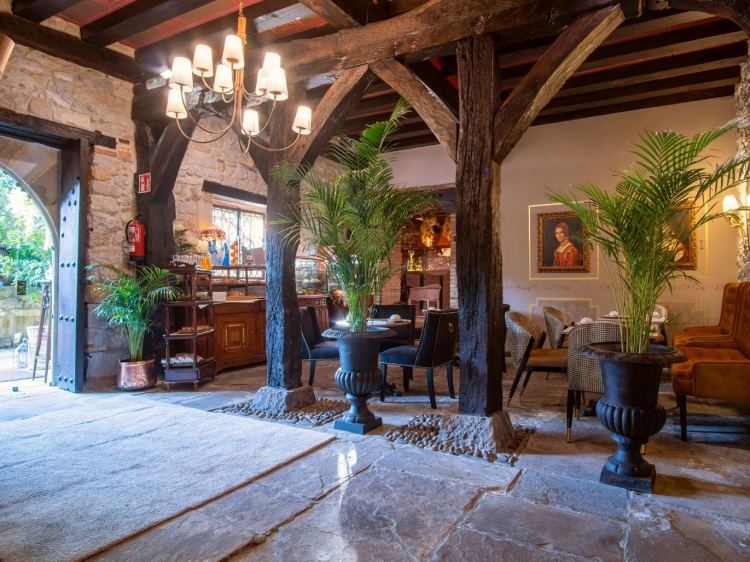 Cortijo del MArques best luxury hotel in Santillana del Mar Asturias