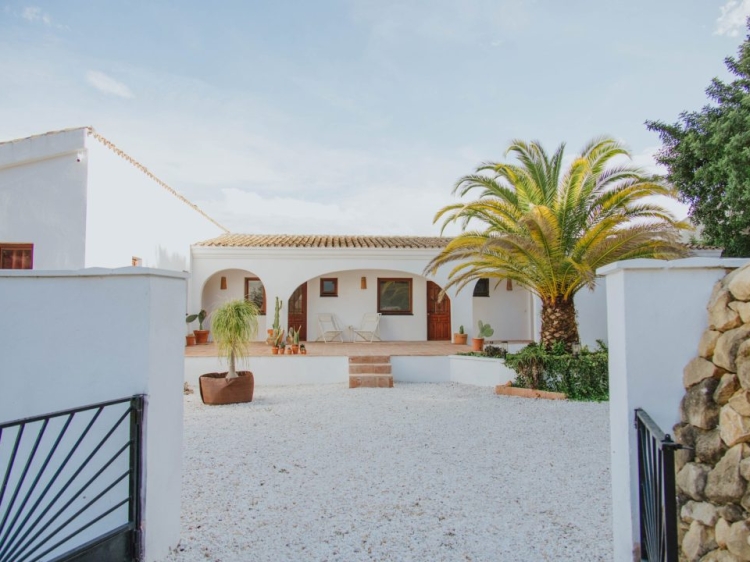 Villa del valle alicante villa