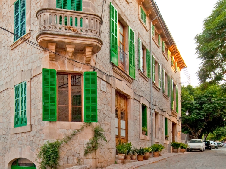 Es Petit Hotel De Valldemossa mallorca low budget