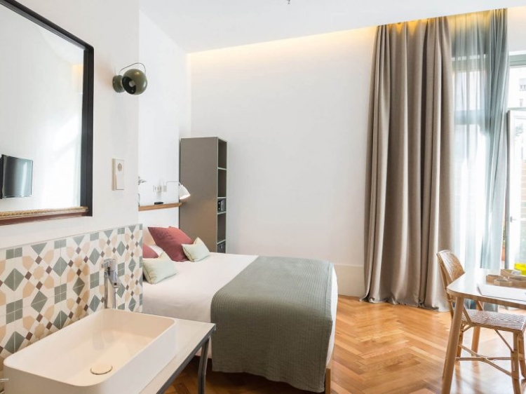 charming Hotel b&b Casa Mathilde In Barcelona