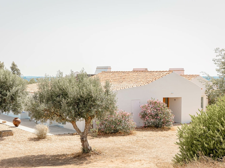 acima mui hotels, portugal, melides, holiday villa, secretplaces, pool, terrace, patio