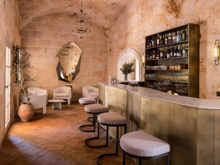 Um bar encantador. Vestige Son Vell. Menorca, Ilhas Baleares.     