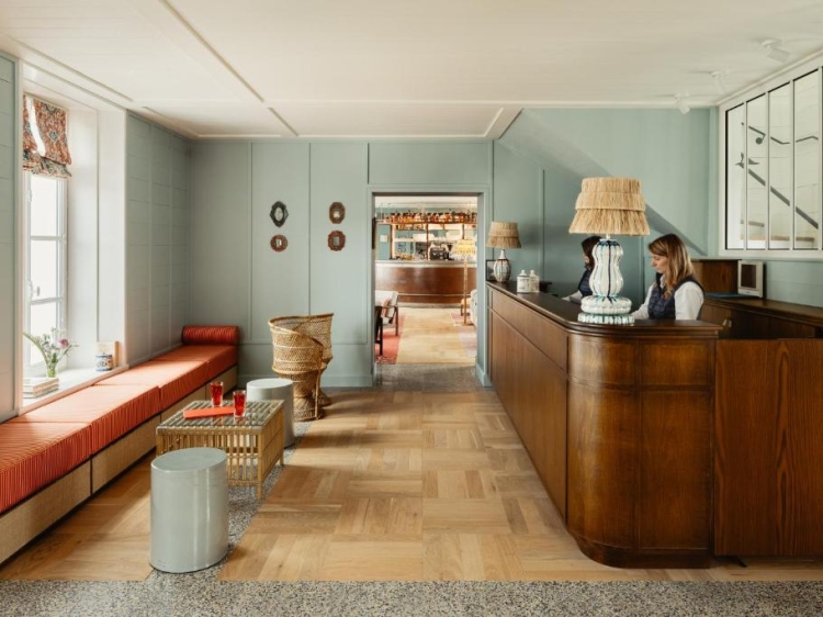 Suite de hotel com spa La Mission L'Ile d'Yeu, França. Os melhores hotéis com piscina. Férias em família. Hotel exclusivo.  
