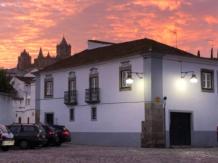 Lavradores Boutique Guesthouse Evora boutique hotel in the center 