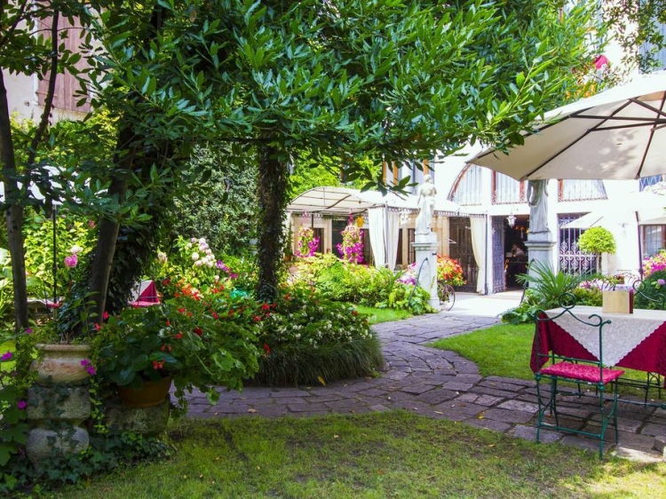Palazzo Abadessa Venice Hotel romantic