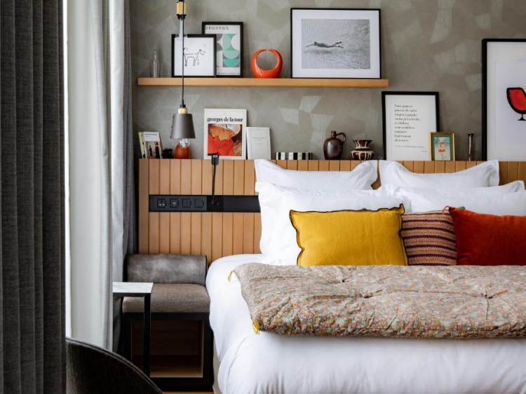 boutique hotel, Paris Marais, elegant interiors, creative vibe, historic charm Hôtel Maison Mère