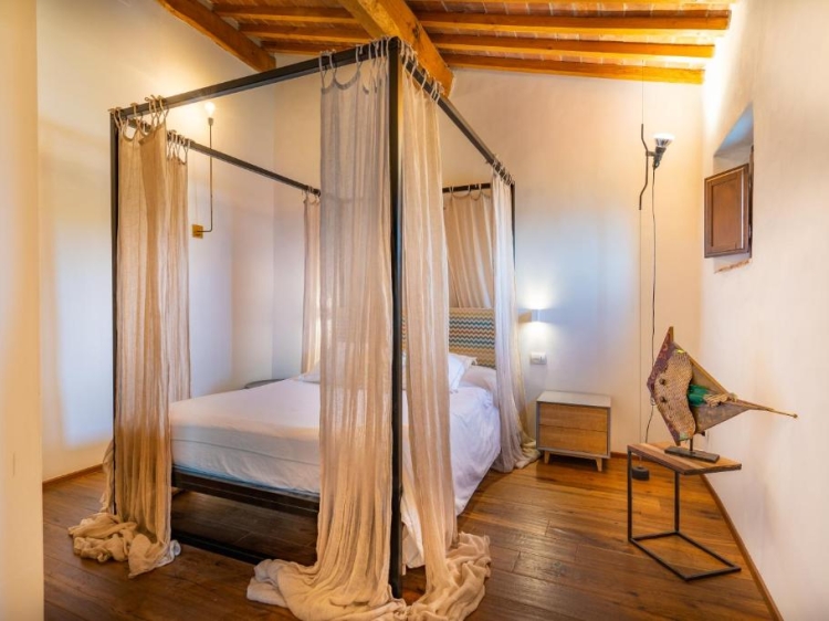 Bedroom in charming seaside boutique hotel Torre Mozza on the Tuscan coast in Piombino