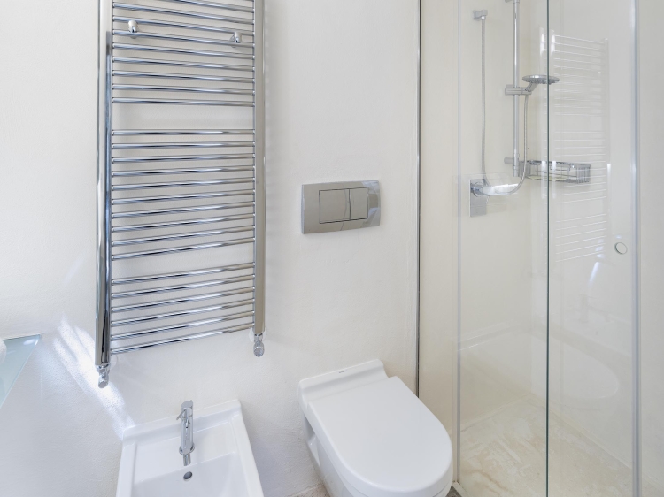 bathroom, toctoctoc lisboa, secretplaces, portugal, bed and breakfast