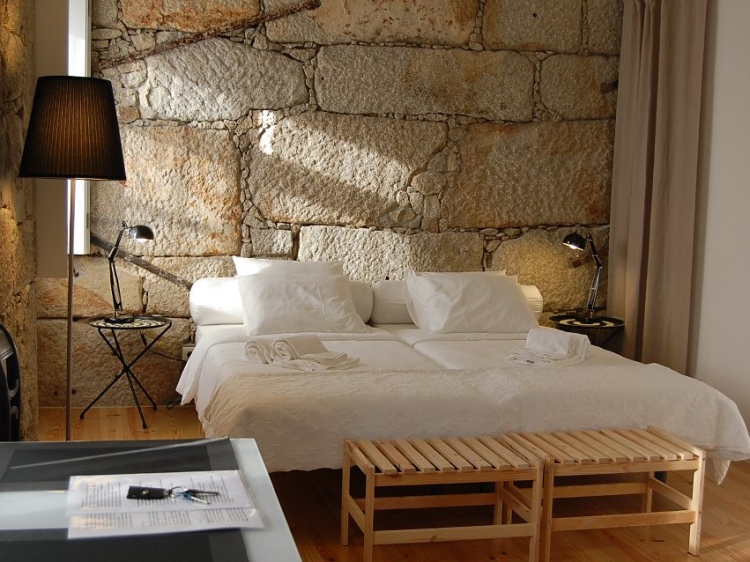 Casa dos Guindais Porto Hotel boutique hotel design low budget