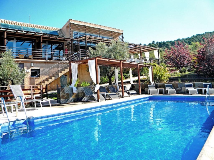 El Refugio de Cristal Hotel romantic, quietly favorable design dreamlike landscape enchanting view